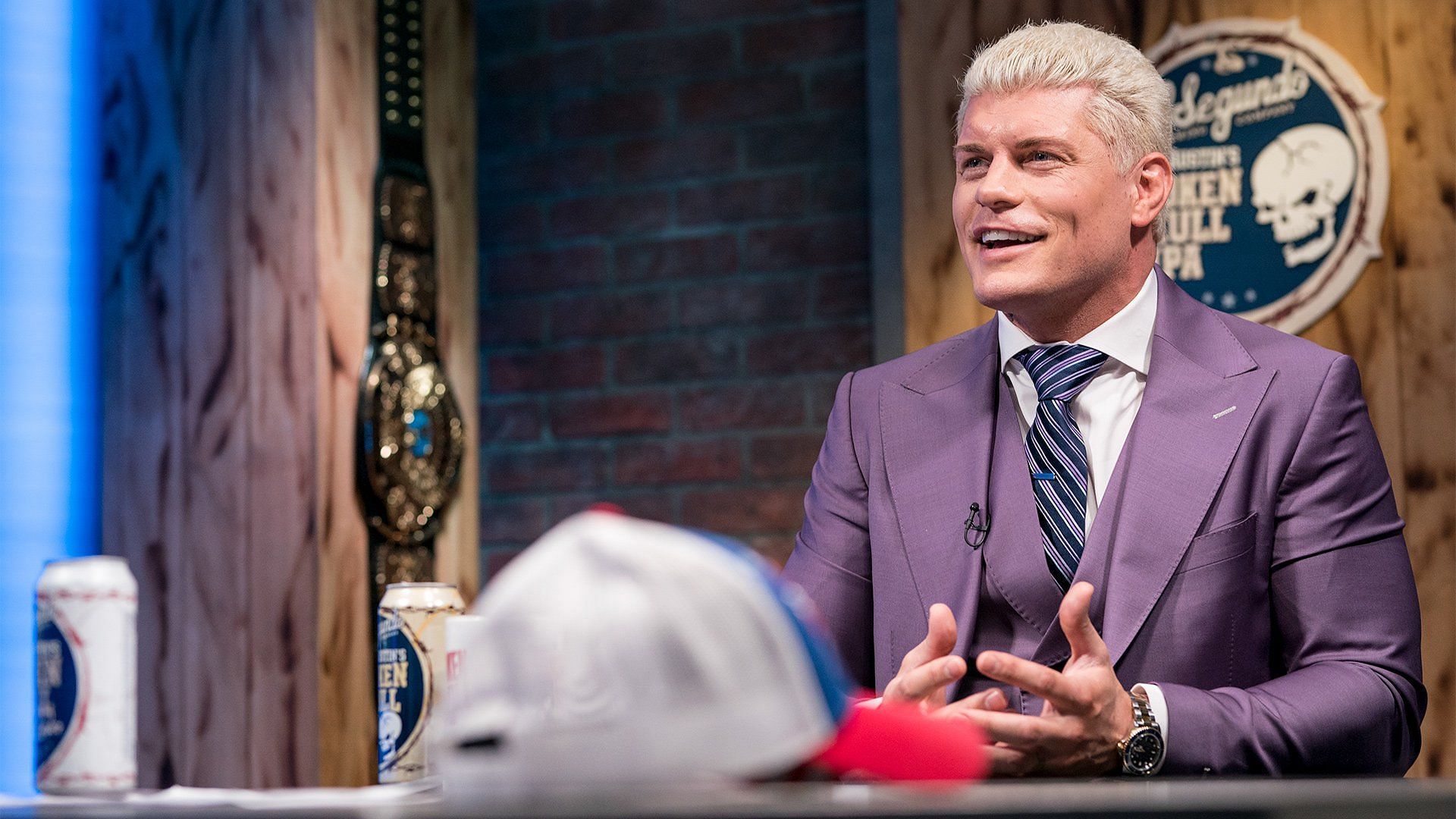 हाल ही में रोड्स ने WWE में वापसी की है